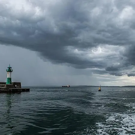 Sonnige Hafen In 萨斯尼茨